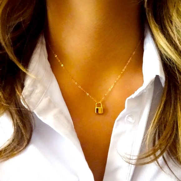 Jewelry - 18KGF lock necklace